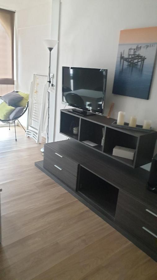 Les Pieds Dans L' Eau Apartment Empuriabrava Exterior photo